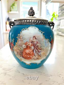 VTG Hand Painted Victoria Couple Washington Crown Milano Art Glass Jar VTG Hand Painted Victoria Couple Washington Crown Milano Art Glass Jar