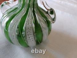 Venetian art glass green and white twisted ribbon pattern 4 inches tall