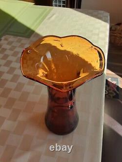 Victorian Amberina with Bubbles Art Glass Vase