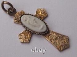 Victorian Engraved RG Applied Art Glass Cameo Christain Cross Pendant Necklace