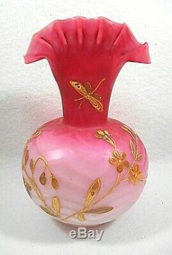 Victorian Frilled Vase White to Cranberry Webbed Herringbone Pattern withEnamel