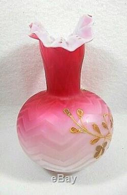 Victorian Frilled Vase White to Cranberry Webbed Herringbone Pattern withEnamel