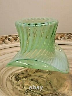 Vintage HTF Fenton Green Opalescent Spiral Optic Swirl Glass Large 4 Top Hat