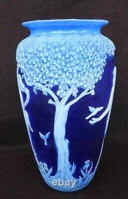 Vintage Kathleen Orme 10 Cameo Art Glass Fairy Vase Signed & Serial Numbered