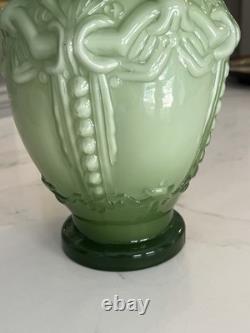Vintage Large Hand Blown Art Glass Victorian Green & White Ruffled Vase, 12 T Vintage Large Hand Blown Art Glass Victorian Green & White Ruffled Vase, 12 T