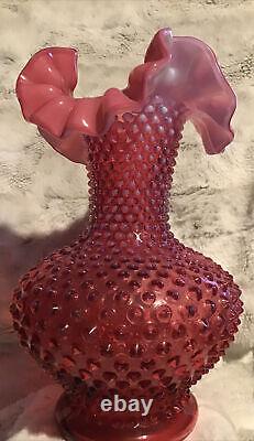 Vintage Lg Fenton Vase Cranberry Opalescent Hobnail Ruffled Edge 10.5T