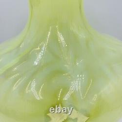 Vtg Fenton Fern And Daisy Yellow Opalescent Glass 11.5Vase Vaseline Topaz GLOWS