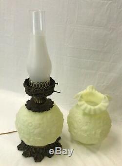 Vtg Fenton Uranium Vaseline Glass GWTW Table Lamp Satin Custard Poppy Glow Green