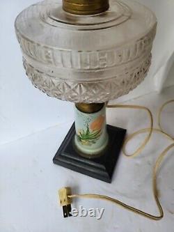 Vtg Sandwich Glass Electric Lamp Victorian Art Deco Tulip Glass Brass