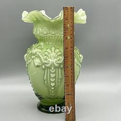 XL Stunning SOFT GREEN CASED GLASS CENTERPIECE VASE Victorian-Style Ruffled MINT