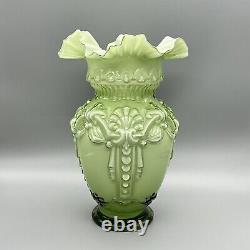 XL Stunning SOFT GREEN CASED GLASS CENTERPIECE VASE Victorian-Style Ruffled MINT