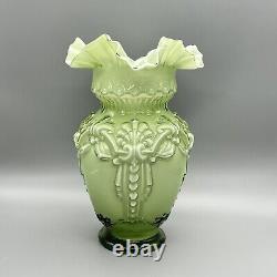 XL Stunning SOFT GREEN CASED GLASS CENTERPIECE VASE Victorian-Style Ruffled MINT