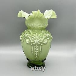 XL Stunning SOFT GREEN CASED GLASS CENTERPIECE VASE Victorian-Style Ruffled MINT